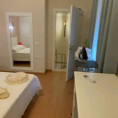 Greek Vlorë